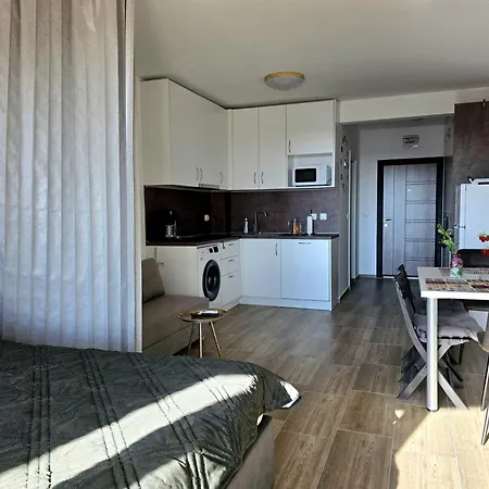 Sunny In Shartrez Apartman